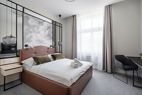 Astoria Boutique Suites - by BQA