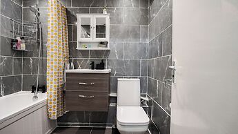 Apartment-sleeps3-heating-television-internet