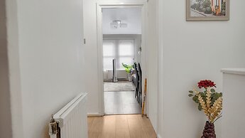 Apartment-sleeps3-heating-television-internet