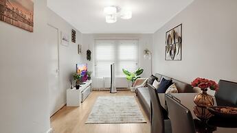 Apartment-sleeps3-heating-television-internet
