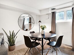 Sanders Charm - Cozy 1-bdr Apt With Shared Garden