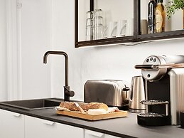 Sanders Charm - Cozy 1-bdr Apt With Shared Garden