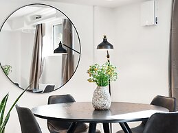 Sanders Charm - Cozy 1-bdr Apt With Shared Garden