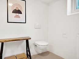 Sanders Charm - Cozy 1-bdr Apt With Shared Garden