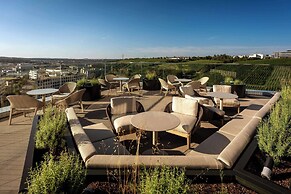 Radisson Blu Hotel At Porsche Design Tower Stuttgart