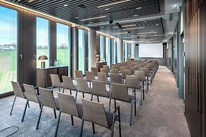 Radisson Blu Hotel At Porsche Design Tower Stuttgart