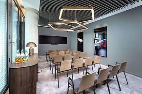 Radisson Blu Hotel At Porsche Design Tower Stuttgart