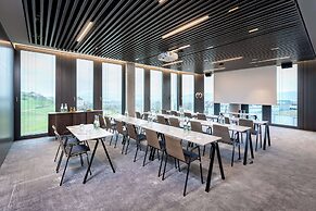 Radisson Blu Hotel At Porsche Design Tower Stuttgart