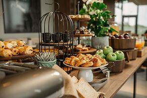 Radisson Blu Hotel At Porsche Design Tower Stuttgart