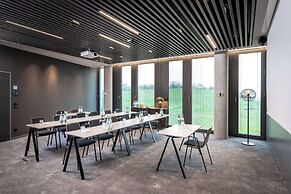 Radisson Blu Hotel At Porsche Design Tower Stuttgart