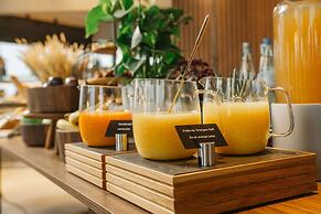 Radisson Blu Hotel At Porsche Design Tower Stuttgart