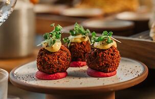 Radisson Blu Hotel At Porsche Design Tower Stuttgart