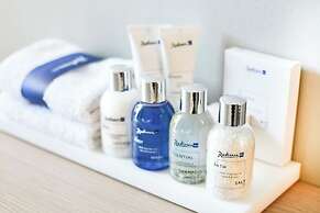 Radisson Blu Hotel At Porsche Design Tower Stuttgart