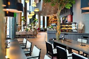 Radisson Blu Hotel At Porsche Design Tower Stuttgart