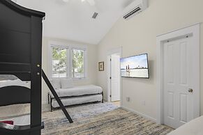 1285 Laurel Grove 'seabatical'