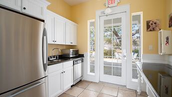 1285 Laurel Grove 'seabatical'