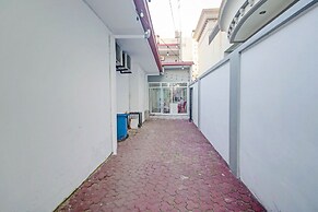 OYO 90359 Sbh Residence