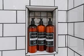 Stoneway by Minnestay