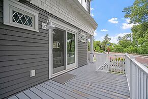 Lakeside Luxe Minneapolis