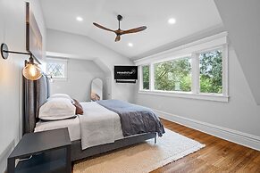 Lakeside Luxe Minneapolis