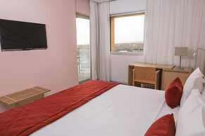 Happy Day Hotel