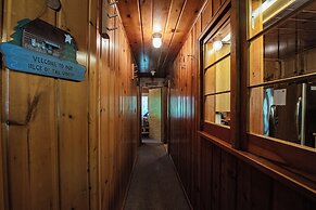 Cozy Riverside Getaway Pine Bend Cottage