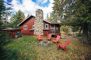 Cozy Riverside Getaway Pine Bend Cottage