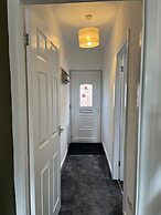 Modernised Central Wigan Townhouse Sleeps up to 6