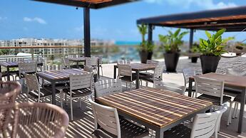 La Amada Luxury Beach Front Cancun Condo