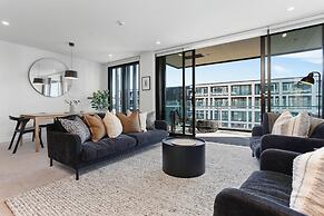 Sunny and Spacious in Wynyard Quarter
