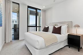 Sunny and Spacious in Wynyard Quarter