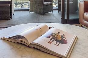 Beautiful and bold 1 bed retreat