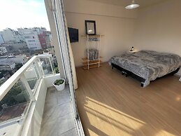 Bright Retreat Modern Temporary Rental in Caballito