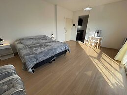 Bright Retreat Modern Temporary Rental in Caballito