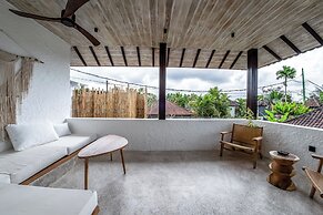 Putri Salju by EVDEkimi