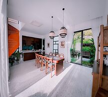 Venus Villa Flamingo Dai Lai by MAPSTAR