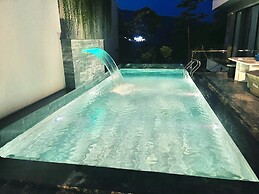 Venus Villa Flamingo Dai Lai by MAPSTAR