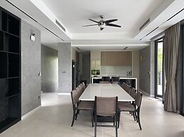 Venus Villa Flamingo Dai Lai by MAPSTAR