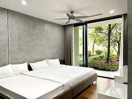 Venus Villa Flamingo Dai Lai by MAPSTAR