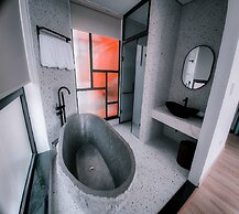 Venus Villa Flamingo Dai Lai by MAPSTAR