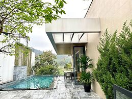 Venus Villa Flamingo Dai Lai by MAPSTAR