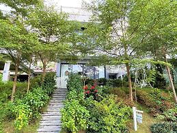 Venus Villa Flamingo Dai Lai by MAPSTAR