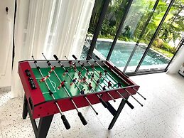 Venus Villa Flamingo Dai Lai by MAPSTAR