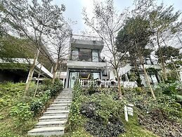 Venus Villa Flamingo Dai Lai by MAPSTAR