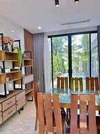 Venus Villa Flamingo Dai Lai by MAPSTAR