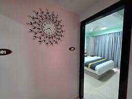 TOUR INN