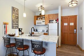 8045 Black Bear 1 Bedroom Condo by RedAwning