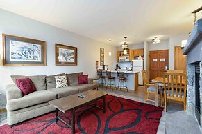 8045 Black Bear 1 Bedroom Condo by RedAwning