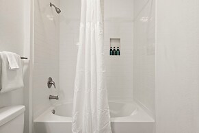 TWO Modern Waterfront Cozysuites sidebyside