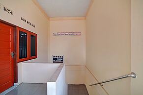 OYO 90503 Madina Residence Syariah